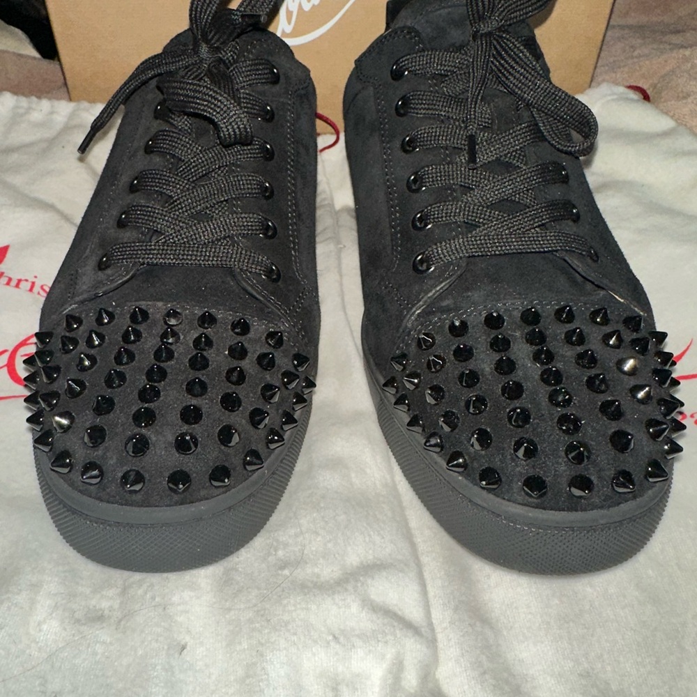 RED BOTTOMS - Picture 3 of 11